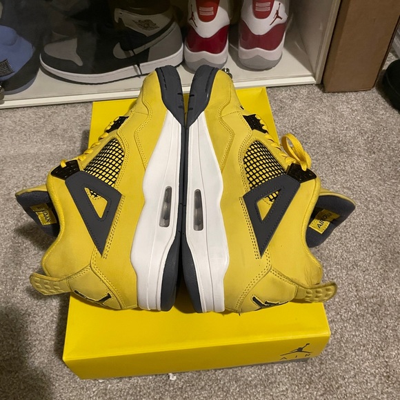 Air Jordan 4 Retro Lightning - Picture 6 of 14